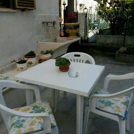 Alfi Beb Bed & Breakfast Le Torri ภายนอก รูปภาพ