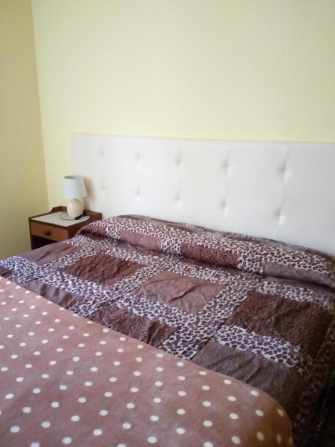 Alfi Beb Bed & Breakfast Le Torri ภายนอก รูปภาพ